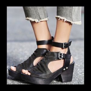 Free people Sacramento wooden clogs heels
